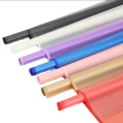 良い価格 2024 韓国製 防水プラスチック 花束 包装紙 サイズ 20X20X5 Cm オンライン