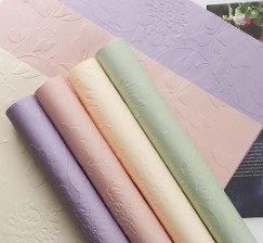 良い価格 ファッション 3D 彫り絵 ローズ リリーフ アート 特殊なアレンジメントのための花の包装紙 オンライン