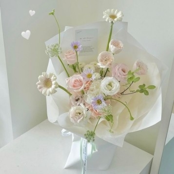 購入 57*57cm マカロン 極厚 パールフィルム 花柄 包装紙 多色 online manufacture