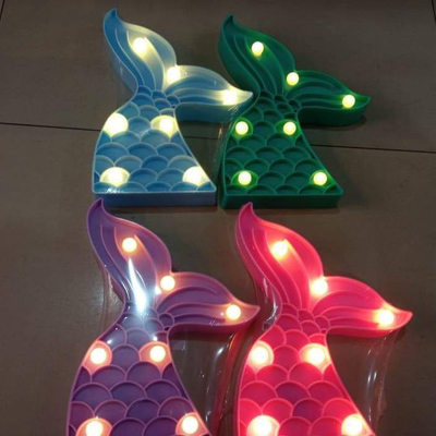 良い価格 古典的なクリスマス・パーティの装飾項目誕生日おめでとうのケーキの上層 オンライン