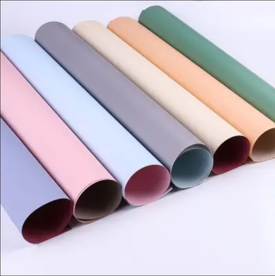 良い値段 50色以上 プラスチック製 花の包装紙 58*58cm ウイヤ石けんの包装用 オンライン