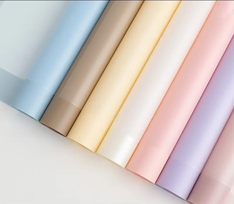 良い価格 2024 シャインラップ 工場直価 熱売り 固色 花包装紙 シート ブケツ 花屋 ギフト 梱包紙 オンライン