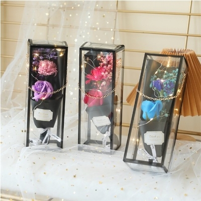 良い値段 金のチェーンとライト 母の日 人形 花束 ギフトボックス ギフトを与えるためのバラエティ人形 オンライン
