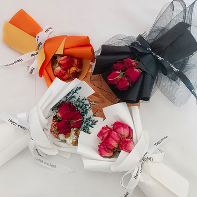 良い価格 INSスタイル クリエイティブ ミニ花束 天然の赤いバラ 乾燥した花 結婚祝い ギフト 520 愛の日記念品 オンライン