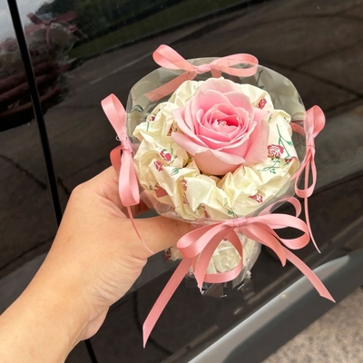 良い価格 キャンディーの色はあなたを魅了します 合成花の小さな花束 石けんの花 完成品 驚きのロマンチック 工芸品 オンライン