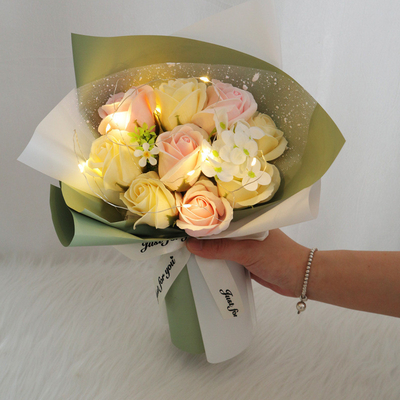 良い価格 国境を越えた創造的なプレゼントのバラ,手持ちの花束,バレンタインデー,キシ・フェスティバル,母親の日,誕生日プレゼント,石けんと花の卸売 オンライン