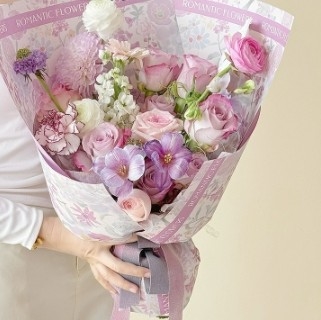 良い価格 生花包装 クラフト紙 パーティー DIY 生花アレンジ 定期的な開花の花用 オンライン