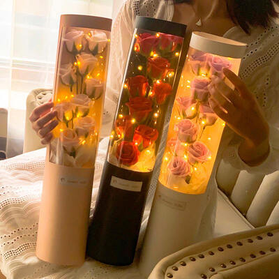 良い価格 新着品 バレンタインデープレゼント 現実的なバラ 石けん 花 抱擁バケツ LEDライト付き誕生日プレゼント 9本目石けん 花束 オンライン