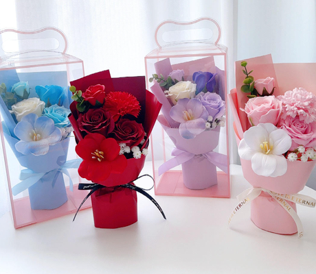 良い価格 透明なギフトボックスと 人工石けん花束 保存されたバラ カーネーション 花 母の日 バレンタインデー ギフト オンライン