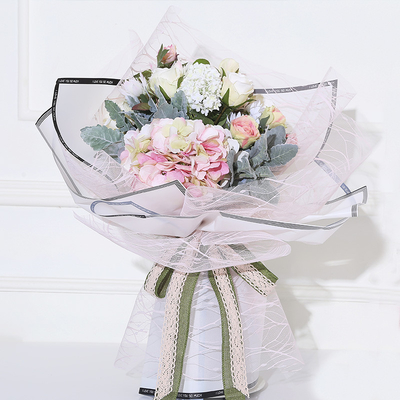 良い価格 装飾的なプラスチック花束の覆いの網50cmx5Yの花の花束の包む材料 オンライン