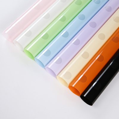 良い価格 くり抜かれた透明なOPPの花屋の包装紙0.035mmの厚いプラスチック フィルム オンライン