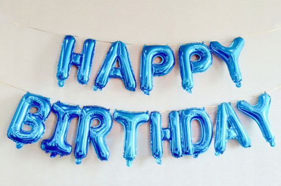 良い価格 ホイルの誕生日おめでとうのアルファベットはひもと置かれる16インチの誕生日おめでとうの旗を風船のようにふくらませる オンライン